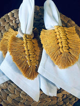 Load image into Gallery viewer, Napkin Rings